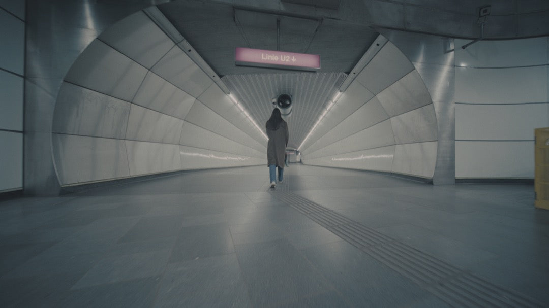 霓虹赛博朋克LUT预设17款.cube .drx .dng多平台支持LR/PR/达芬奇调色GradeFruit - City Noir LUTs & LR Presets