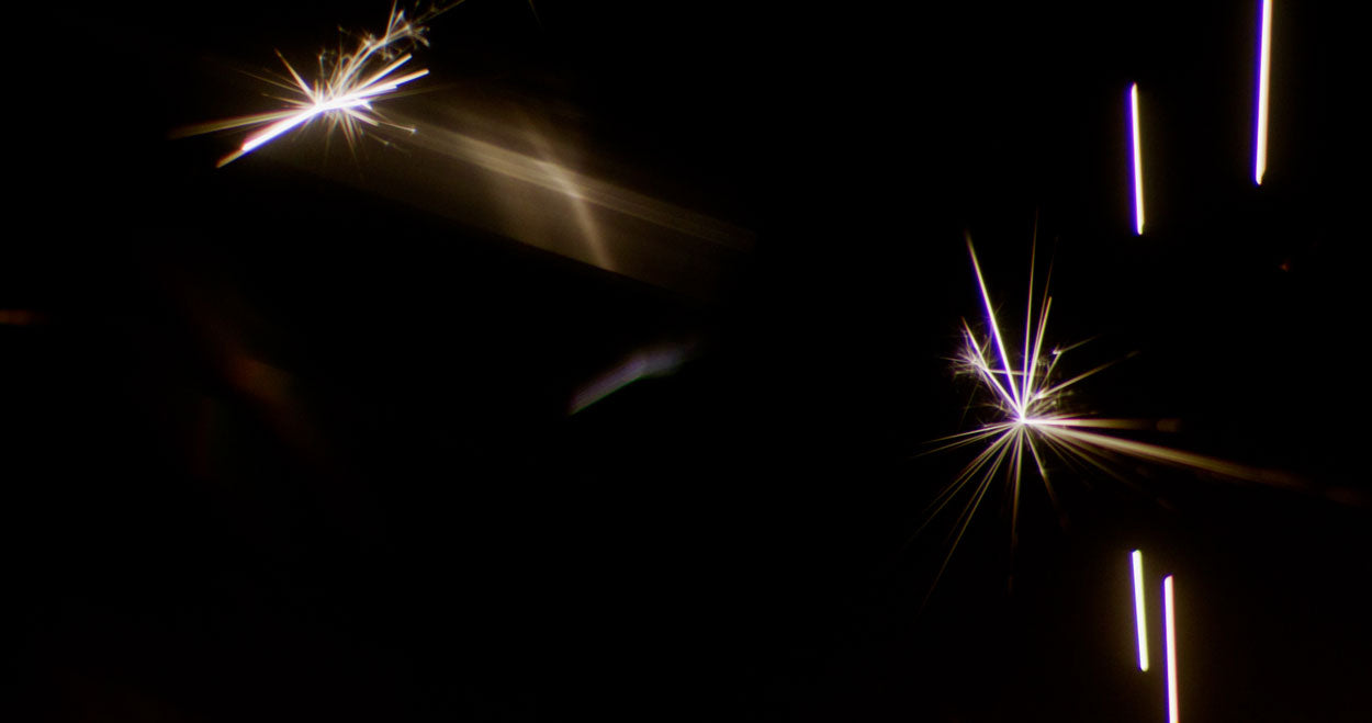 4K真实镜头光晕素材包闪光金色光效60叠加130图片PR/AE/PS照片视频光效素材Sickboat - SPARKLER LENS FLARES (4K)