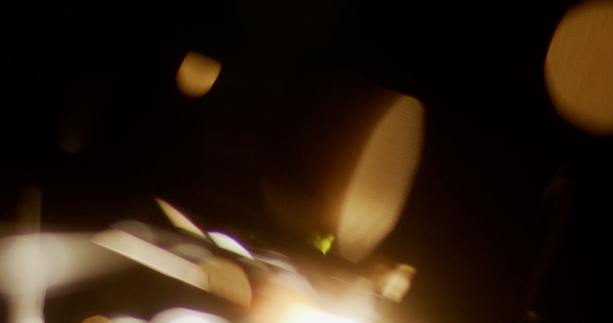 4K真实镜头光晕素材包闪光金色光效60叠加130图片PR/AE/PS照片视频光效素材Sickboat - SPARKLER LENS FLARES (4K)